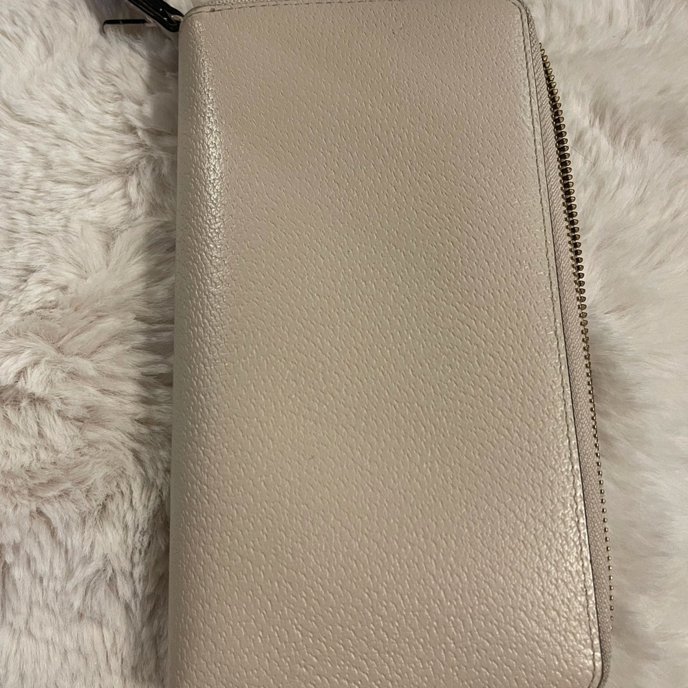 Kate Spade Wallet - Picture 2 of 4
